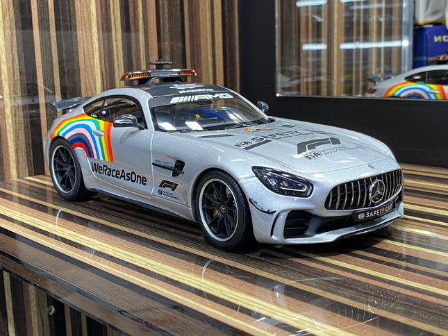 Minichamps 1:18 Mercedes-Benz AMG GTR 2020 F1 Safety Car Diecast Model - detailed collector display model