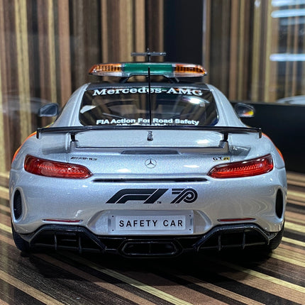 Minichamps 1:18 Mercedes-Benz AMG GTR 2020 F1 Safety Car Diecast Model - collectible scale model car