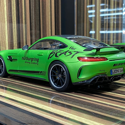 Minichamps Mercedes-Benz AMG GTR 2017 1:18 Green Diecast Model Car - fine detailed model replica
