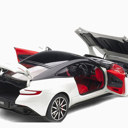 https://www.mydiecastcars.com/wp-content/uploads/2023/01/aston-martin-db11-white-autoart-3.jpg
