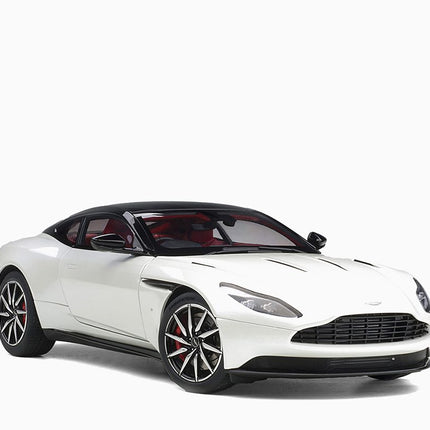 https://www.mydiecastcars.com/wp-content/uploads/2023/01/aston-martin-db11-white-autoart-4.jpg