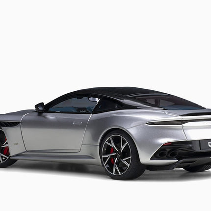 https://www.mydiecastcars.com/wp-content/uploads/2023/01/aston-martin-vanquish-silver-autoart-1.jpg