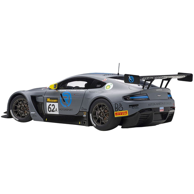https://cdn.shopify.com/s/files/1/0504/9925/6496/files/aston-martin-vantage-v12-gt3-62a-j-dennis-m-vaxiviere-m-kirchhoefer-team-r-motorsport-bathurst-12h-2019-118-model-car-by-autoart-481440.jpg?v=1748416531