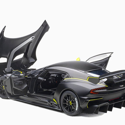 https://www.mydiecastcars.com/wp-content/uploads/2022/06/aston-martin-vulcan-matt-black-autoart-3.jpg