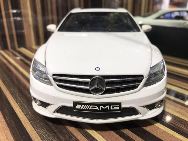 AutoArt Mercedes-Benz CL63 AMG White 1:18 Diecast Model Car - studio product photo of the scale model