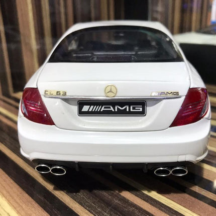 https://cdn.shopify.com/s/files/1/1786/0103/products/autoartmercsl63white3.jpg?v=1756304204