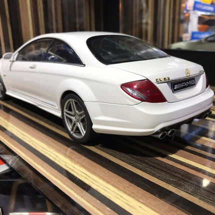 https://cdn.shopify.com/s/files/1/1786/0103/products/autoartmercsl63white4.jpg?v=1756304204