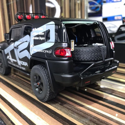 AutoArt Toyota FJ Cruiser Black 1:18 Diecast Model Car - fine detailed model replica