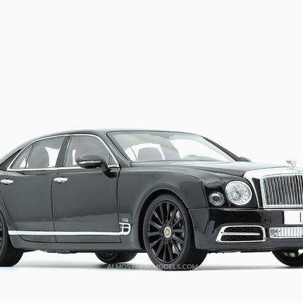 https://www.mydiecastcars.com/wp-content/uploads/2019/08/bentley-mulsanne-black-1-web.jpg