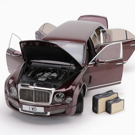 https://www.mydiecastcars.com/wp-content/uploads/2020/09/bentley-mulsanne-limousine-burgundy-4w.jpg