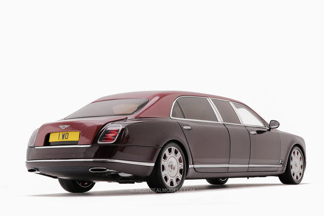 https://www.mydiecastcars.com/wp-content/uploads/2020/06/bentley-mulsanne-limousine-light-claret-red-dark-red-2w.jpg