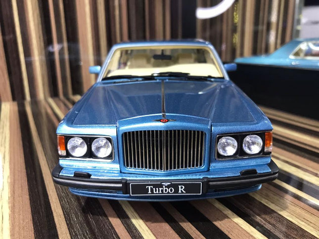GT Spirit 1:18 Bentley Turbo R Blue Resin Model Car - studio product photo of the scale model