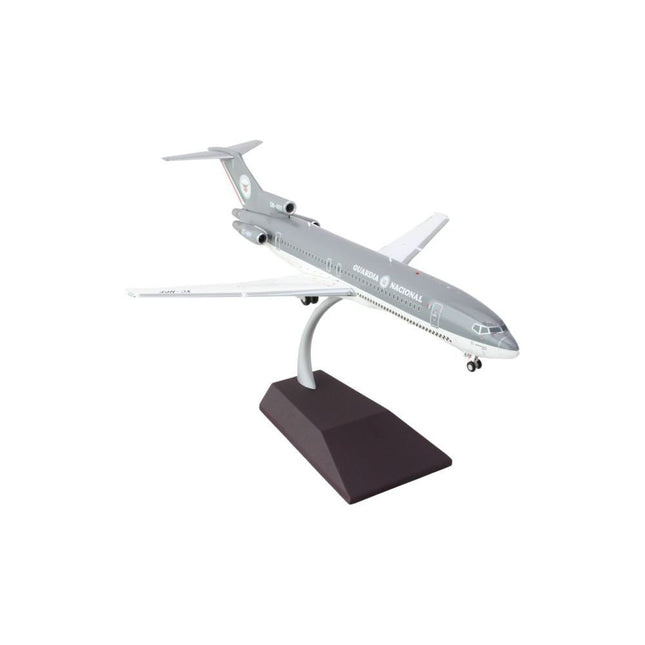 https://cdn.shopify.com/s/files/1/0504/9925/6496/files/boeing-727-200-commercial-aircraft-guardia-nacional-mexican-national-guard-xc-npf-gray-and-white-gemini-200-series-1200-diecast-model-airplane-by-geminijets-658226.jpg?v=1748405108