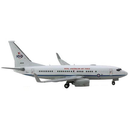 https://cdn.shopify.com/s/files/1/0504/9925/6496/files/boeing-737-700-aircraft-royal-australian-air-force-100th-anniversary-a36-001-white-with-blue-stripes-gemini-macs-series-1400-diecast-model-airplane-by-geminijet-876626.jpg?v=1748405775