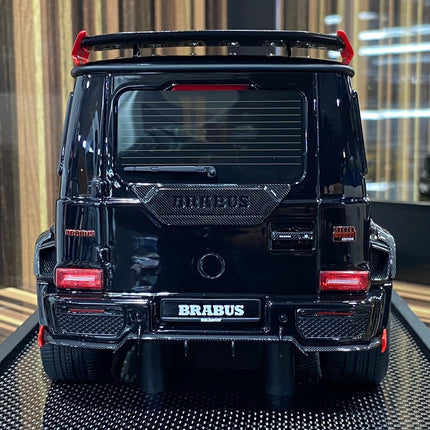 Motor Helix 1/18 Mercedes-Benz Brabus 900 Rocket Black & Carbon Resin Model - collectible scale model car