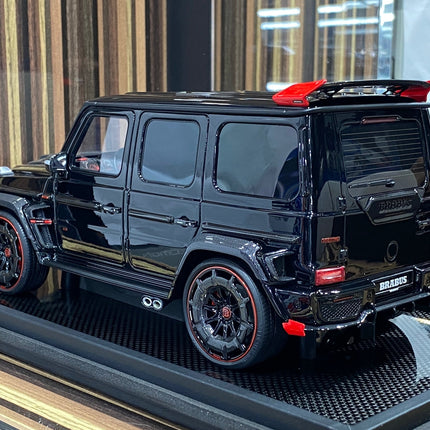 Motor Helix 1/18 Mercedes-Benz Brabus 900 Rocket Black & Carbon Resin Model - studio product photo of the scale model