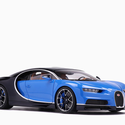 https://www.mydiecastcars.com/wp-content/uploads/2021/05/bugatti-chiron-autoart-1w.jpg