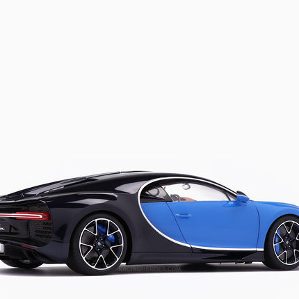 https://www.mydiecastcars.com/wp-content/uploads/2021/05/bugatti-chiron-autoart-2w.jpg