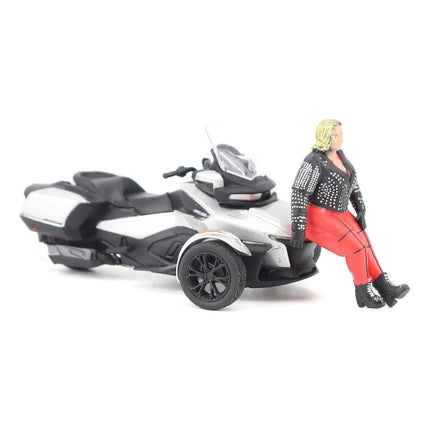 https://cdn.shopify.com/s/files/1/0504/9925/6496/files/can-am-spyder-rt-3-wheel-motorcycle-hyper-silver-metallic-with-driver-figure-132-diecast-model-by-brp-models-314444.jpg?v=1756087209