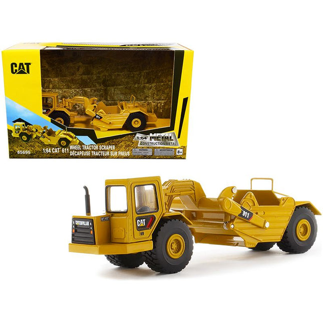 https://cdn.shopify.com/s/files/1/0504/9925/6496/products/cat-caterpillar-611-wheel-tractor-scraper-play-collect-series-164-diecast-model-by-diecast-masters-889095.jpg?v=1748421117
