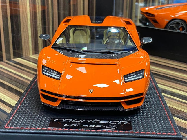 MR 1:18 Resin Lamborghini Countach LP 800-4 Orange - studio product photo of the scale model