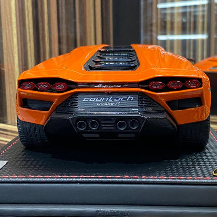 MR 1:18 Resin Lamborghini Countach LP 800-4 Orange - collectible scale model car