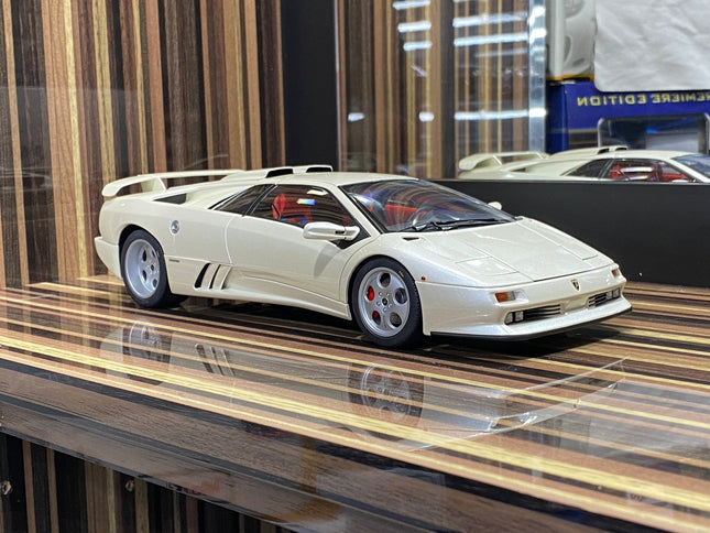 AutoArt Lamborghini Diablo SE30 JOTA White 1:18 Diecast Model Car - detailed collector display model
