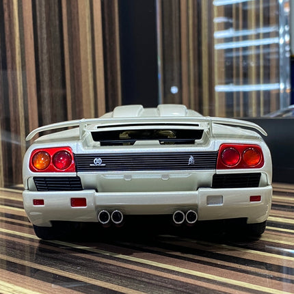 AutoArt Lamborghini Diablo SE30 JOTA White 1:18 Diecast Model Car - collectible scale model car