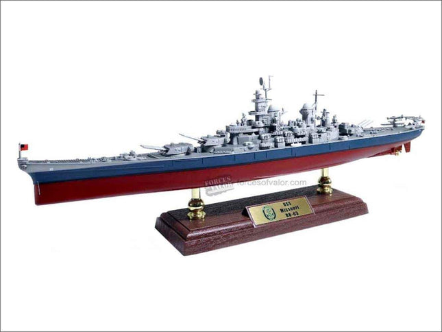 https://cdn.ecommercedns.uk/files/1/253921/5/39337015/diecast-uss-missouri-pacific-1.jpg