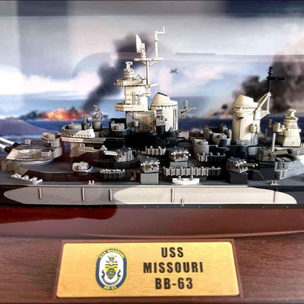 https://cdn.ecommercedns.uk/files/1/253921/8/39337018/diecast-uss-missouri-pacific-4.jpg