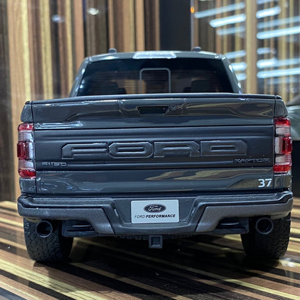 GT Spirit 1:18 Ford F-150 Raptor 2022 Grey Resin Scale Model Car - collectible scale model car