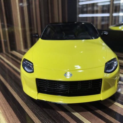 Nissan Fairlady Z Prototype GT Spirit 1:18 Yellow Resin Model Car - fine detailed model replica
