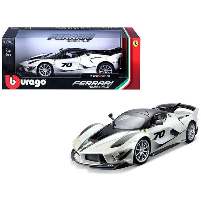 https://cdn.shopify.com/s/files/1/0504/9925/6496/products/ferrari-fxx-k-evo-70-white-118-diecast-model-car-by-bburago-347484.jpg?v=1748421399