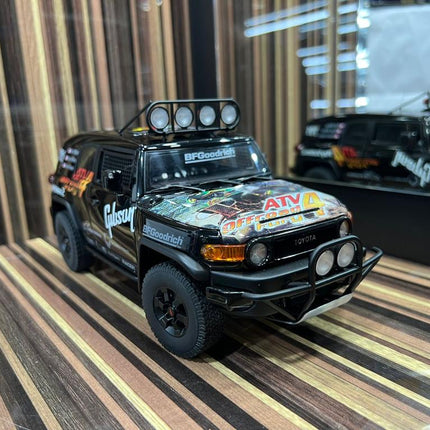 AutoArt Toyota FJ Cruiser Black 1:18 Diecast Model Car - detailed collector display model