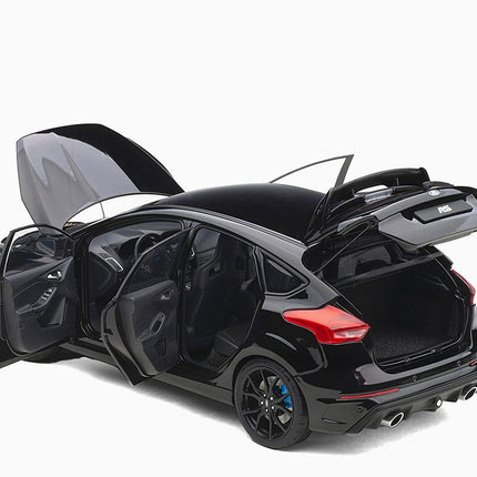 https://www.mydiecastcars.com/wp-content/uploads/2023/01/ford-focus-black-autoart-2.jpg
