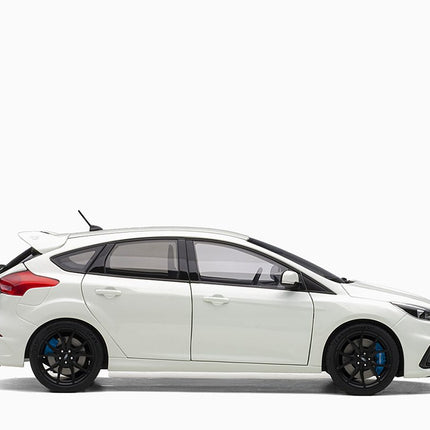 https://www.mydiecastcars.com/wp-content/uploads/2023/01/ford-focus-white-autoart-3.jpg