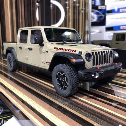 1/18 Diecast Jeep Gladiator Rubicon Beige GT Spirit Scale Model Car - detailed collector display model