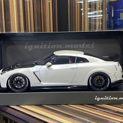 Ignition Model Nissan GT-R R35 2017 1:18 White Resin Model Car - detailed collector display model