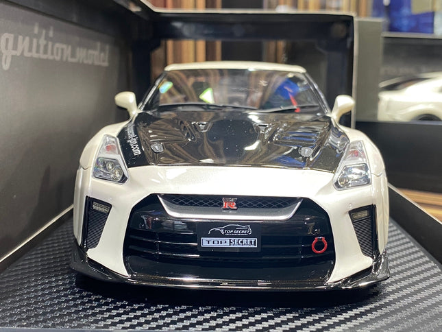 Ignition Model Nissan GT-R R35 2017 1:18 White Resin Model Car - studio product photo of the scale model