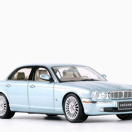 https://www.mydiecastcars.com/wp-content/uploads/2023/08/jaguar-xj6-seafrost-blue-almost-real-1w.jpg