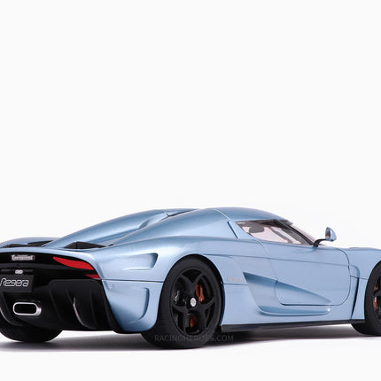 https://www.mydiecastcars.com/wp-content/uploads/2021/05/koenigsegg-agera-autoart-2w.jpg