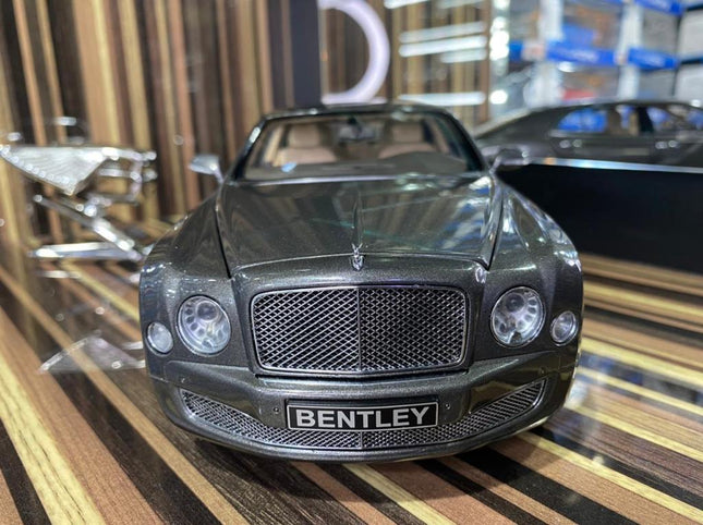 Minichamps 1/18 Bentley Mulsanne Speed Grey Diecast Model - studio product photo of the scale model