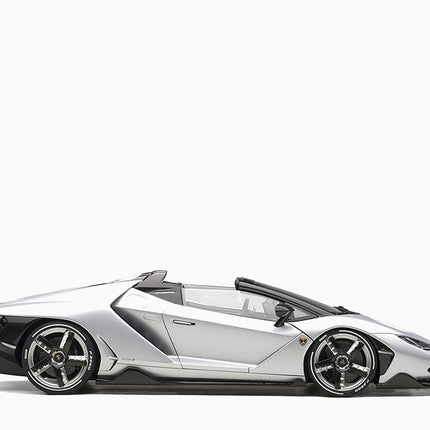 https://www.mydiecastcars.com/wp-content/uploads/2023/01/lamborghini-centenario-silver-autoart-3.jpg