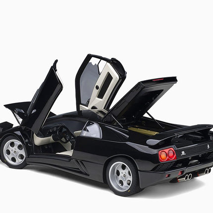 https://www.mydiecastcars.com/wp-content/uploads/2023/01/lamborghini-diablo-se30-black-autoart-2.jpg
