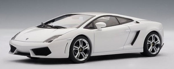 White Lamborghini Gallardo LP560-4 1:43 scale diecast model car, side view
