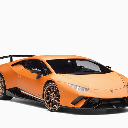 https://www.mydiecastcars.com/wp-content/uploads/2023/01/lamborghini-huracan-orange-autoart-1.jpg