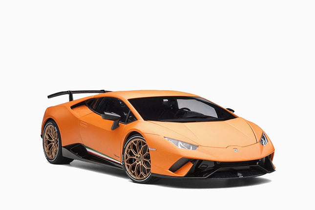 https://www.mydiecastcars.com/wp-content/uploads/2023/01/lamborghini-huracan-orange-autoart-1.jpg