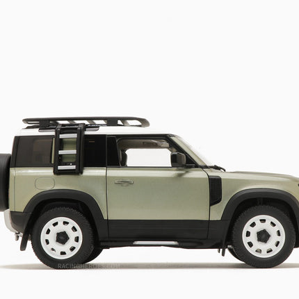 https://www.mydiecastcars.com/wp-content/uploads/2020/09/land-rover-90-green-almost-real-3w.jpg