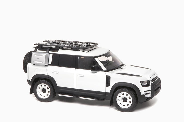 https://www.mydiecastcars.com/wp-content/uploads/2022/09/land-rover-defender-110-white-3-4.jpg