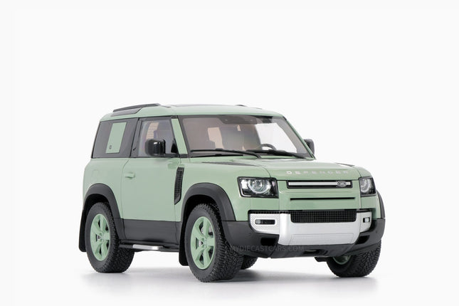 https://www.mydiecastcars.com/wp-content/uploads/2024/01/land-rover-defender-90-green-75th-1w.jpg